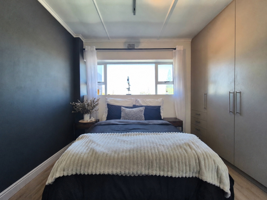 2 Bedroom Property for Sale in Harfield Village Western Cape
